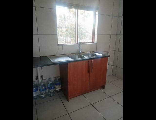 3 BEDROOM TOWNHOUSE FOR SALE IN GREENHILLS